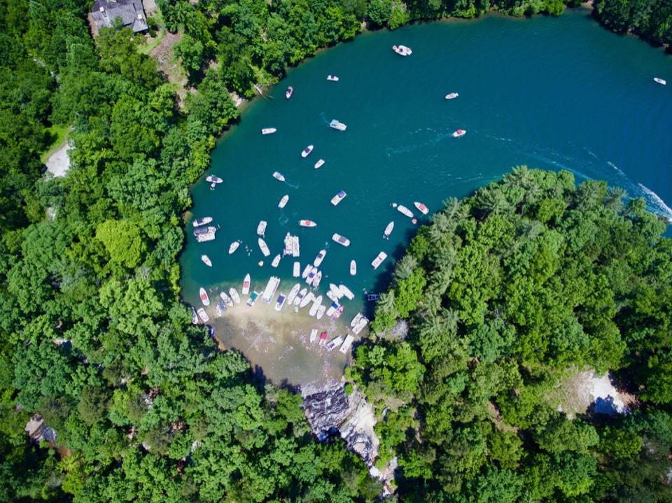 Waterfront homes on Lake Keowee